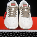 SUPREME SB DUNK LOW WHITE/BROWN/GREY
